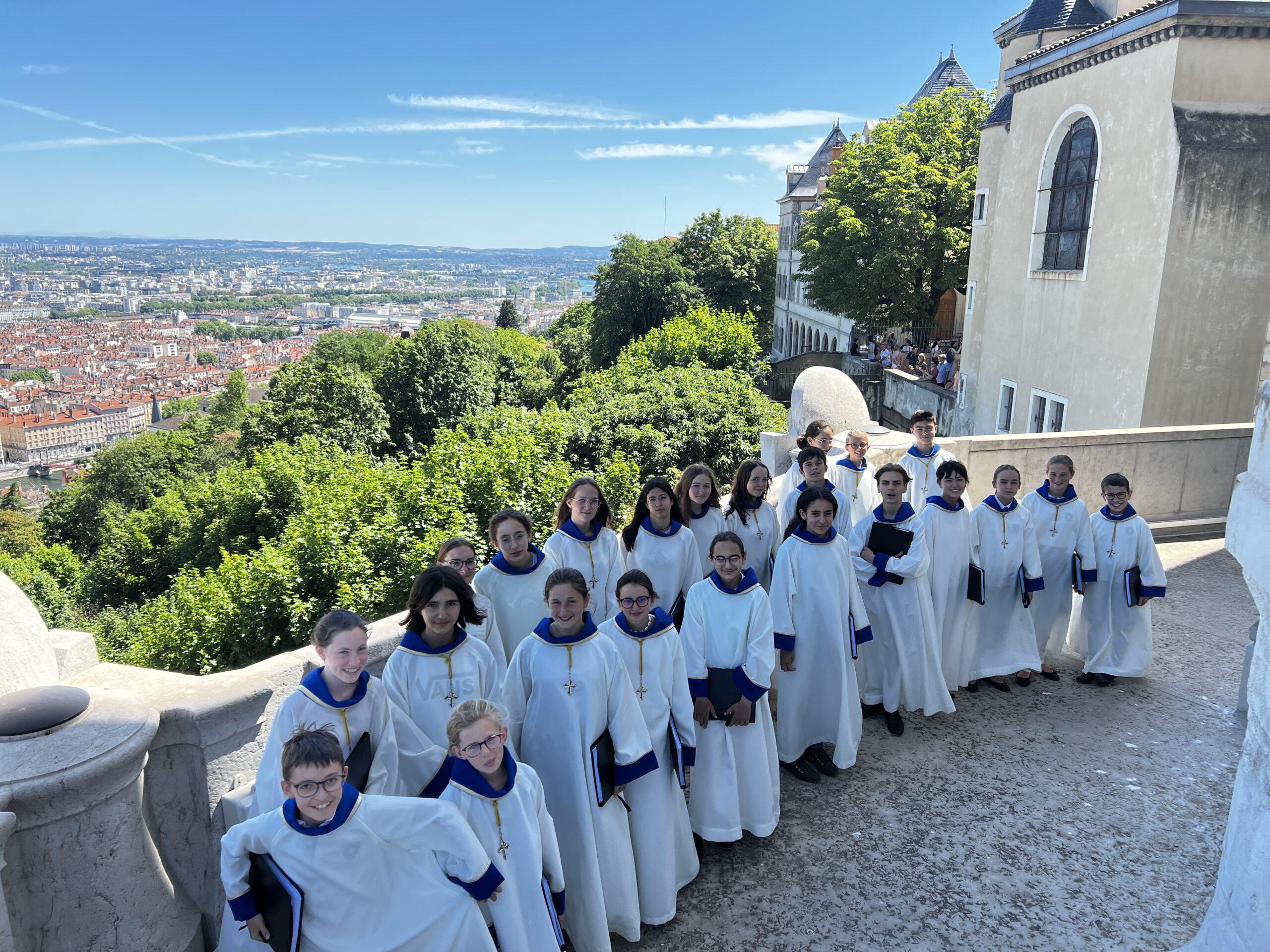 Messe de Première Communion à Fourvière – 11 juin 2022